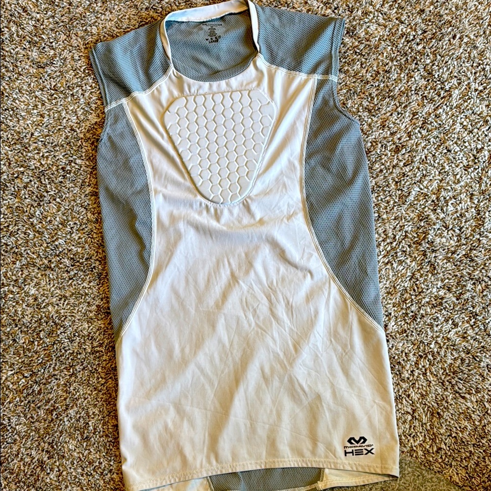 McDavid Adults' HEX Sternum Shirt